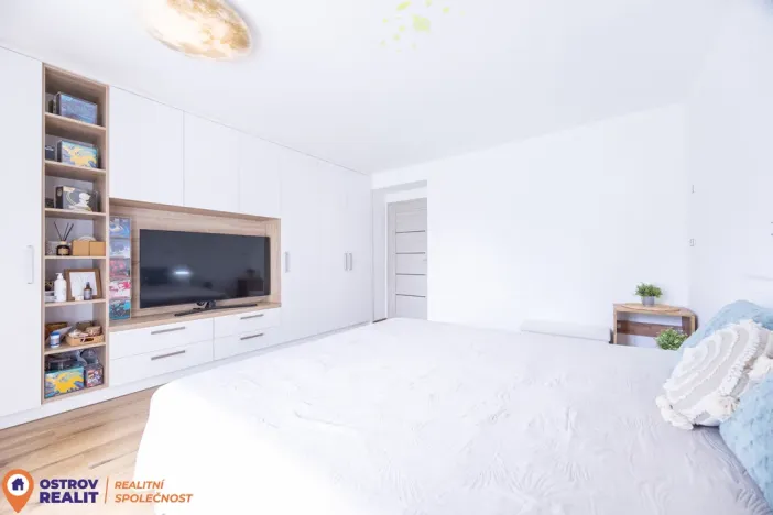 Prodej bytu 2+1, Uničov, Opletalova, 54 m2