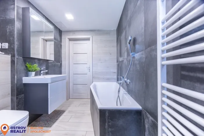 Prodej bytu 2+1, Uničov, Opletalova, 54 m2