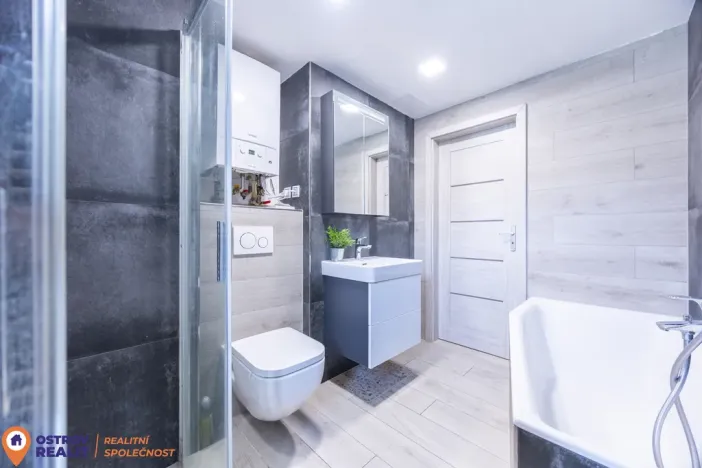 Prodej bytu 2+1, Uničov, Opletalova, 54 m2