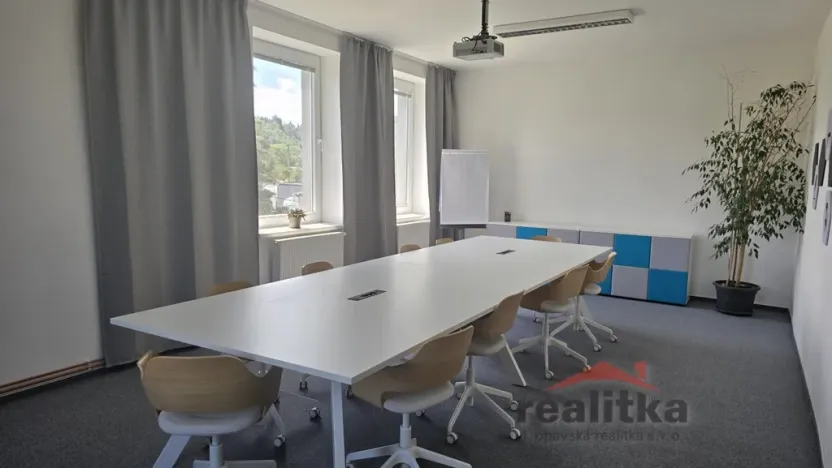 Pronájem kanceláře, Hradec nad Moravicí, Žižkova, 200 m2