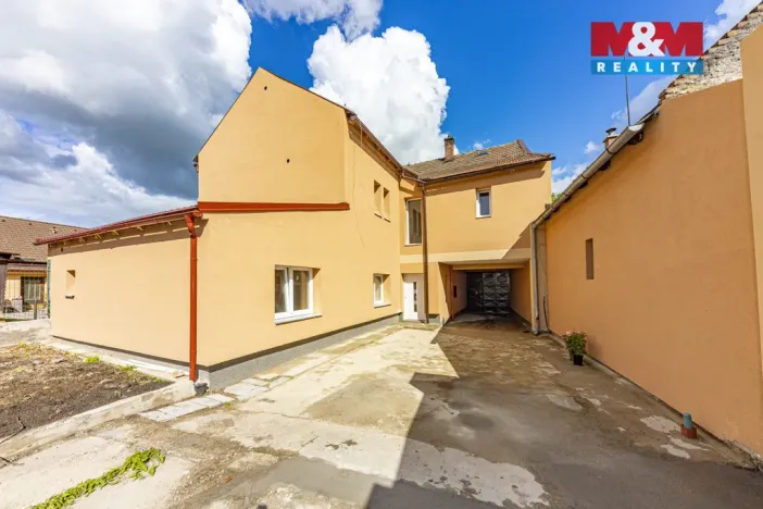 Pronájem rodinného domu, Velim, třída Krále Jiřího, 280 m2