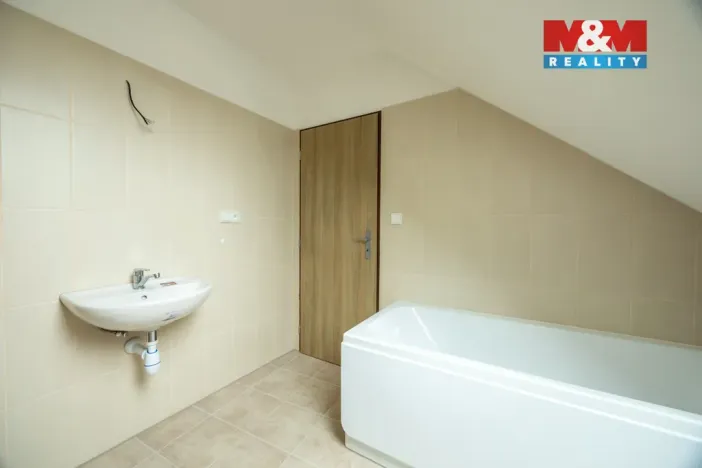 Pronájem bytu 3+1, Čečovice, 76 m2