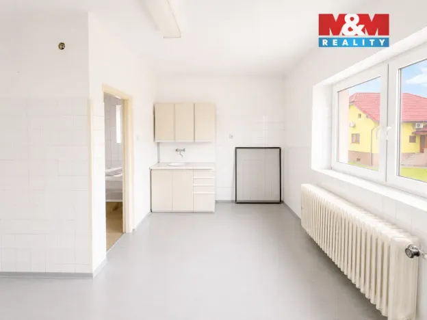 Prodej rodinného domu, Velká Polom, 420 m2