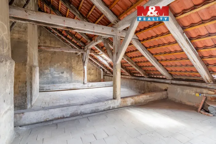 Prodej půdního prostoru, Praha, Husitská, 126 m2
