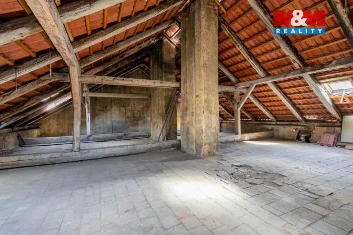 Prodej půdního prostoru, Praha, Husitská, 126 m2