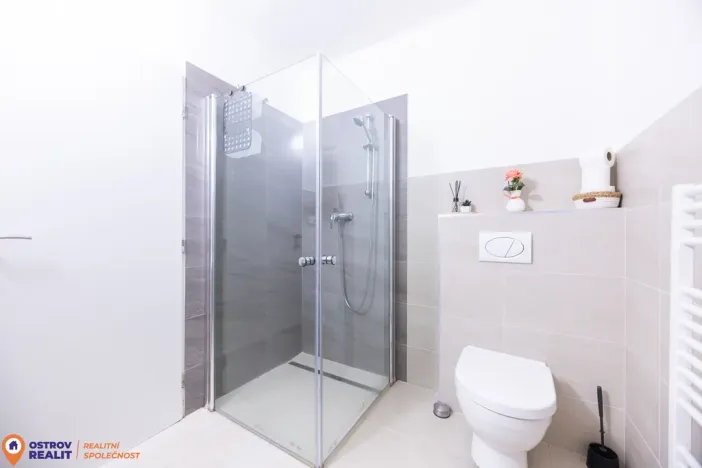 Prodej bytu 1+kk, Staré Město - Stříbrnice, 30 m2