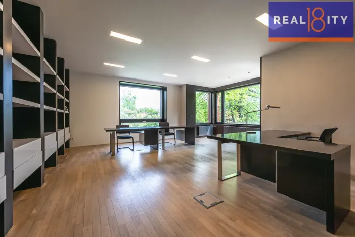 Pronájem vily, Praha, 400 m2
