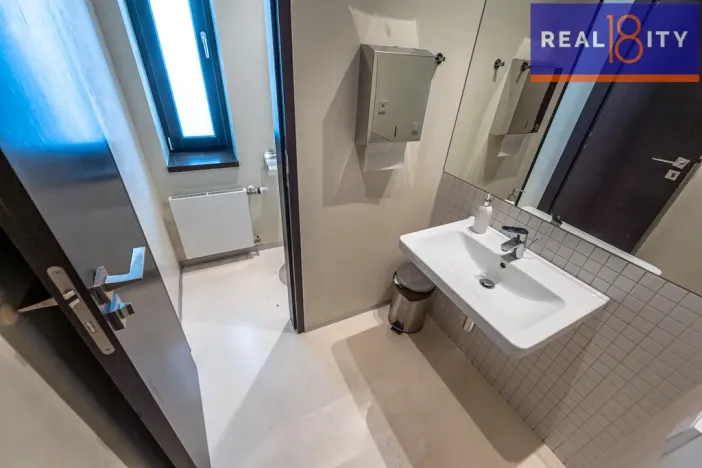 Pronájem vily, Praha, 400 m2