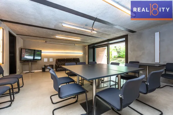 Pronájem vily, Praha, 400 m2