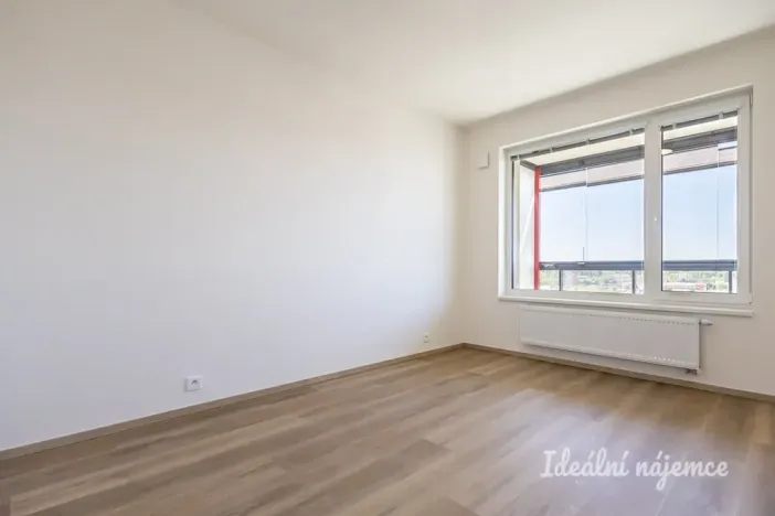 Pronájem bytu 2+kk, Praha - Hloubětín, Waltariho, 52 m2
