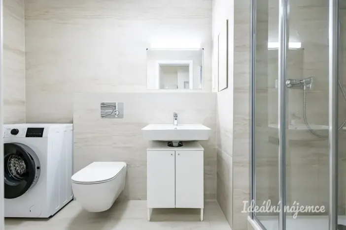Pronájem bytu 2+kk, Praha - Hloubětín, Waltariho, 52 m2