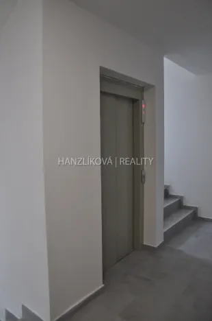 Pronájem bytu 1+kk, České Budějovice - České Budějovice 7, Šumavská, 29 m2