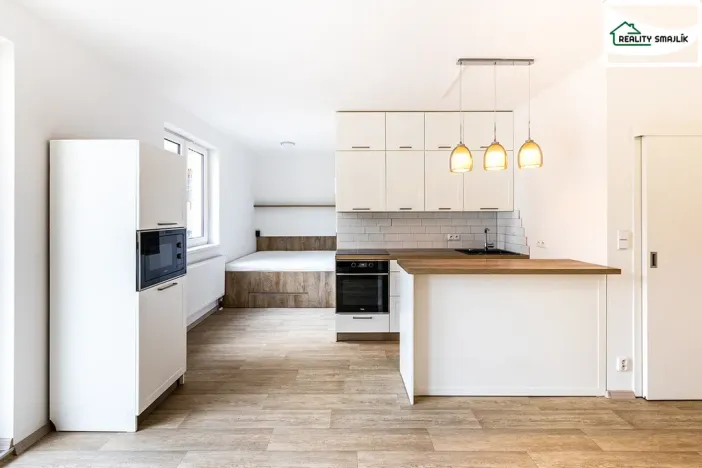 Prodej bytu 1+kk, Cheb, Dukelská, 44 m2
