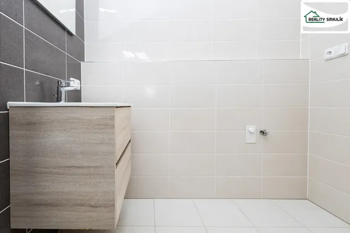 Prodej bytu 1+kk, Cheb, Dukelská, 44 m2