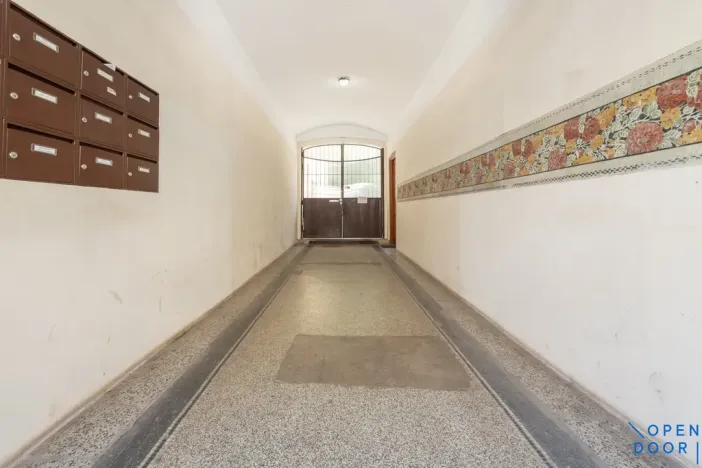 Pronájem bytu 1+1, Praha - Žižkov, Husitská, 28 m2