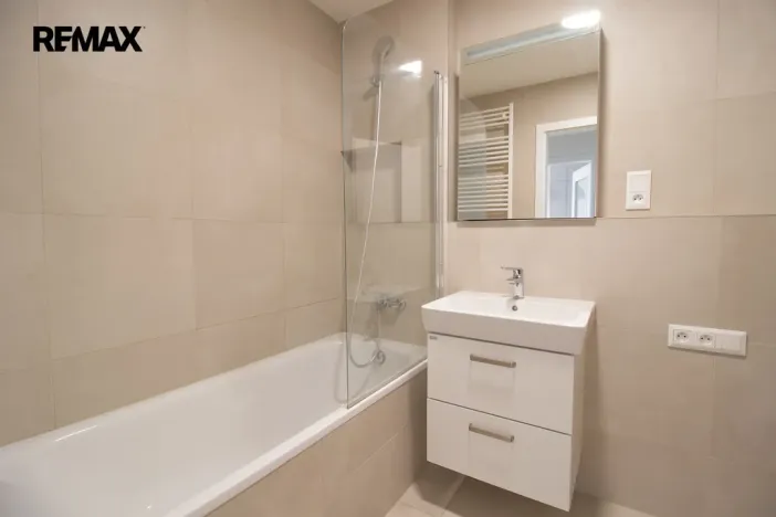 Pronájem bytu 2+kk, Pardubice - Pardubičky, Východní, 40 m2