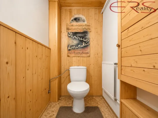 Prodej rodinného domu, Chuchelna, 200 m2