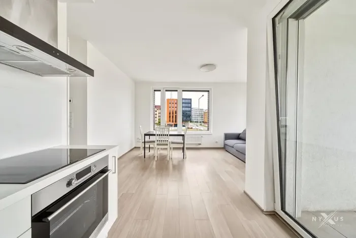 Pronájem bytu 2+kk, Praha - Holešovice, Jankovcova, 56 m2