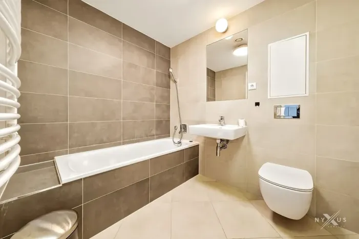Pronájem bytu 2+kk, Praha - Holešovice, Jankovcova, 56 m2