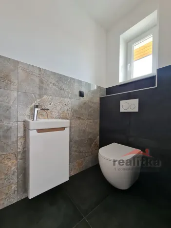 Prodej rodinného domu, Velká Polom, Osvoboditelů, 185 m2