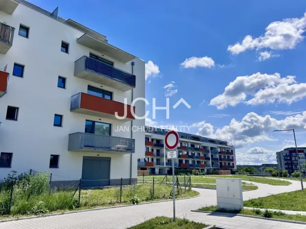 Pronájem garážového stání, Olomouc, 14 m2