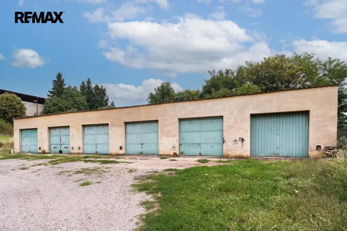 Prodej komerční nemovitosti, Měcholupy, 130 m2