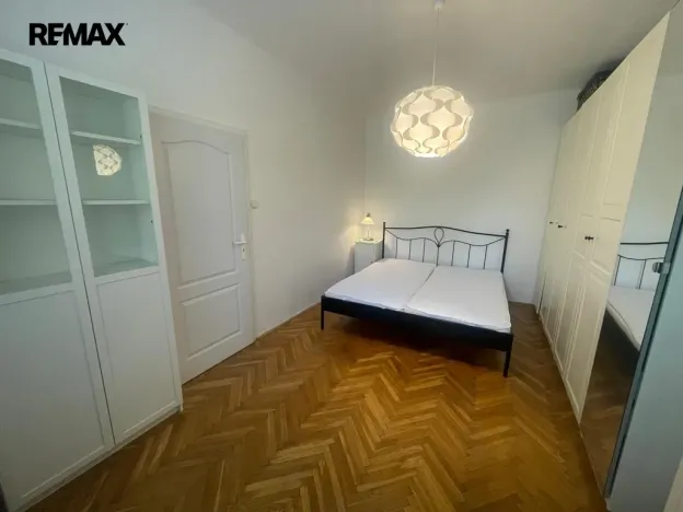 Pronájem bytu 2+kk, Praha - Žižkov, U kněžské louky, 50 m2