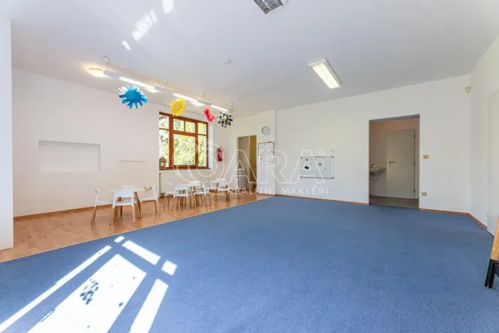 Pronájem komerční nemovitosti, Praha - Kyje, Herdovská, 75 m2