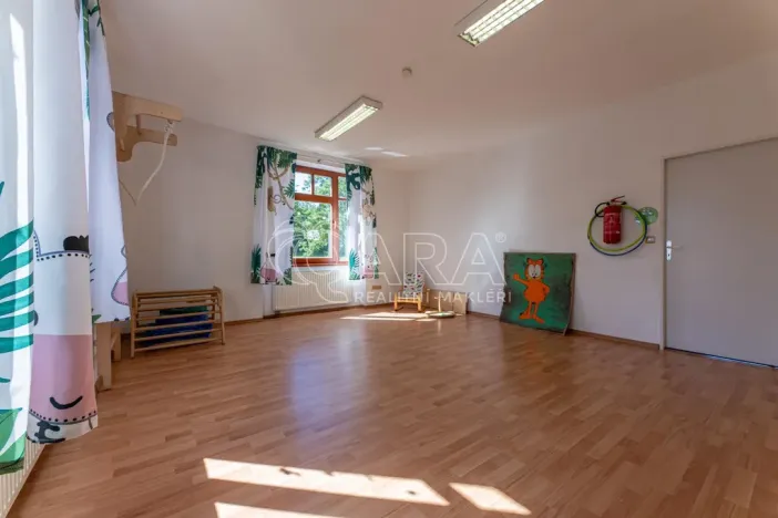 Pronájem komerční nemovitosti, Praha - Kyje, Herdovská, 75 m2