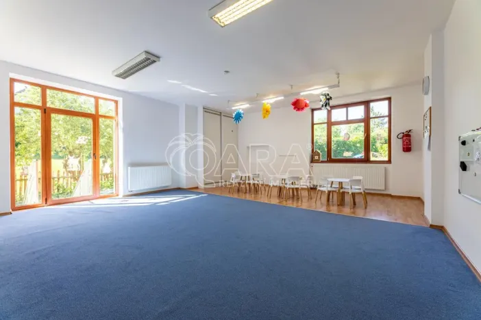 Pronájem komerční nemovitosti, Praha - Kyje, Herdovská, 75 m2