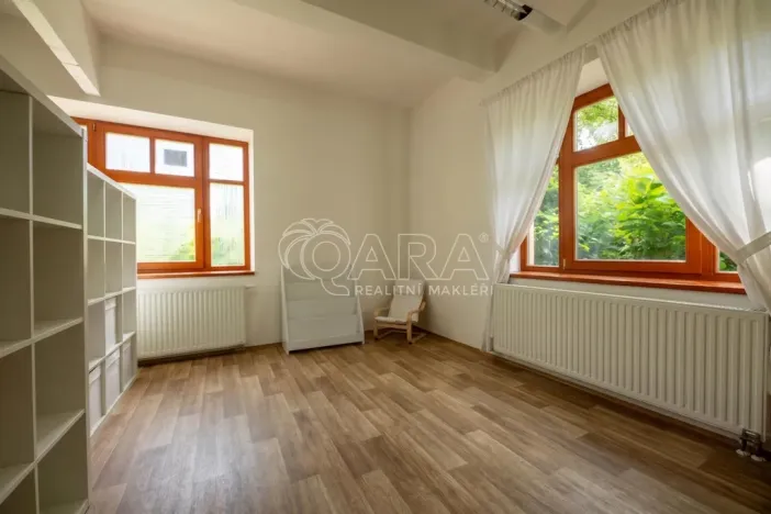 Pronájem komerční nemovitosti, Praha - Kyje, Herdovská, 75 m2