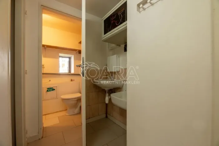 Pronájem komerční nemovitosti, Praha - Kyje, Herdovská, 75 m2