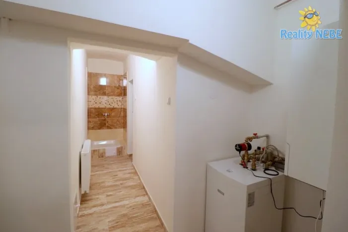 Pronájem bytu 1+kk, Praha - Košíře, Plzeňská, 30 m2