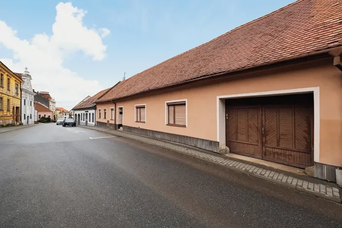Prodej rodinného domu, Mikulov, Koněvova, 80 m2