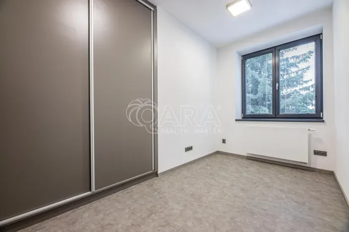Pronájem bytu 4+kk, Praha - Strašnice, Květnická, 79 m2