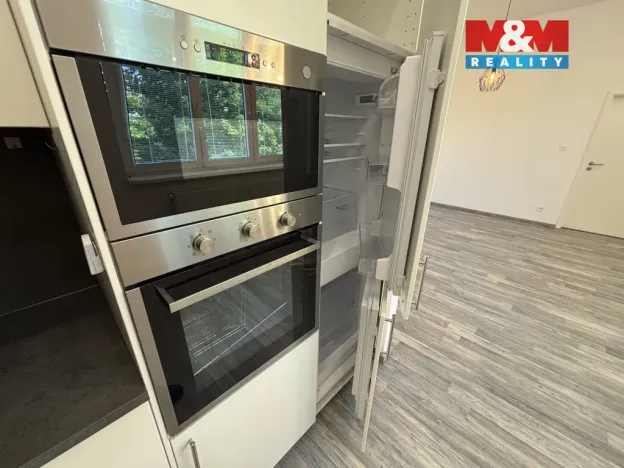 Pronájem bytu 2+kk, Ostrava - Vítkovice, Ruská, 60 m2