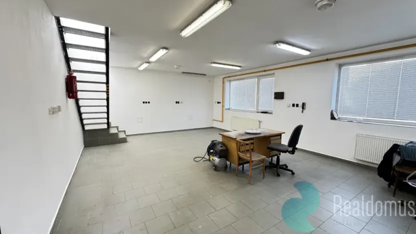 Prodej výrobních prostor, České Budějovice, K Dolíčku, 314 m2