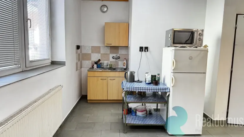 Prodej výrobních prostor, České Budějovice, K Dolíčku, 314 m2