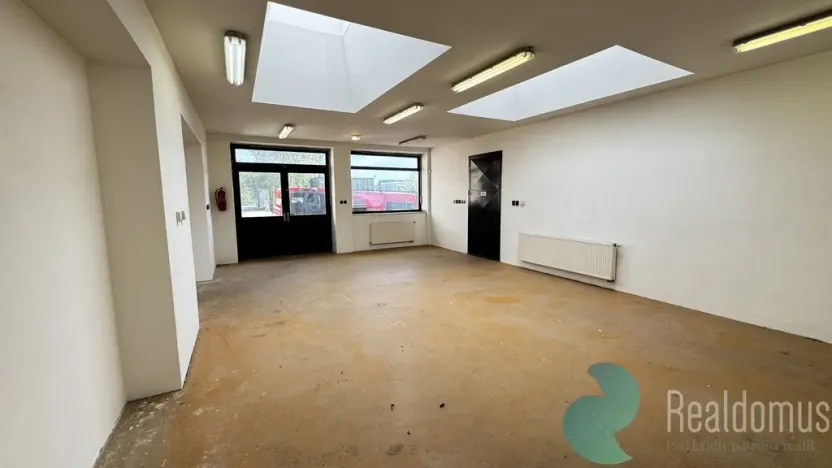 Prodej výrobních prostor, České Budějovice, K Dolíčku, 314 m2