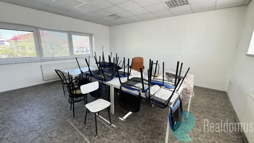 Prodej výrobních prostor, České Budějovice, K Dolíčku, 314 m2