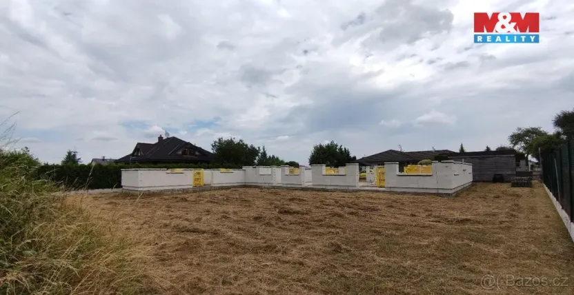 Prodej pozemku pro bydlení, Křenice, 1173 m2