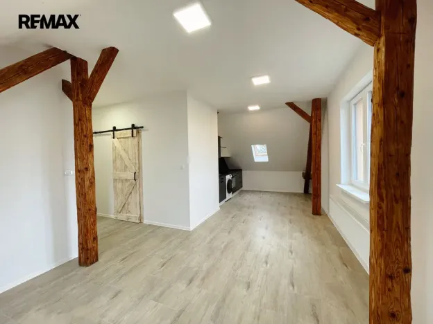 Prodej činžovního domu, Lety, 550 m2