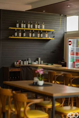 Pronájem restaurace, Pardubice, nábřeží Závodu míru, 100 m2