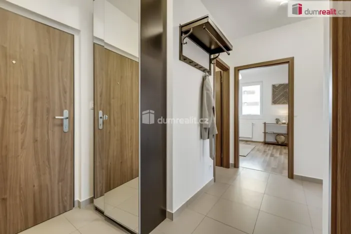 Prodej bytu 3+kk, Praha - Háje, Loosova, 72 m2