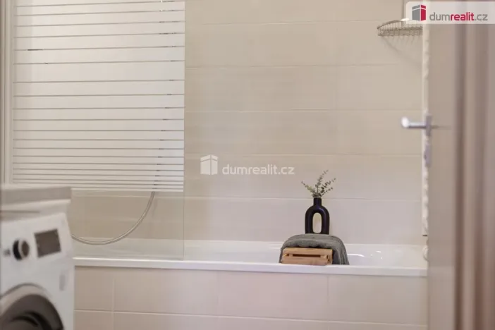 Prodej bytu 3+kk, Praha - Háje, Loosova, 72 m2