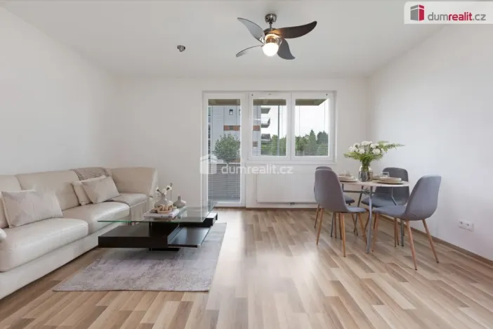 Prodej bytu 3+kk, Praha - Háje, Loosova, 72 m2