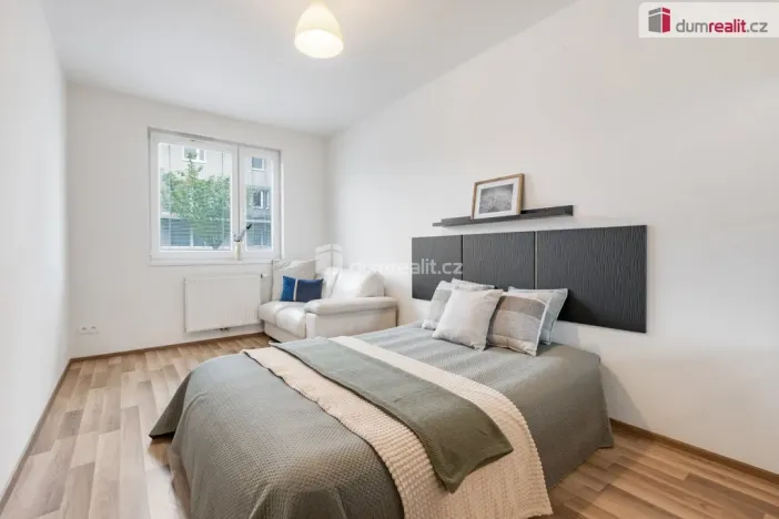 Prodej bytu 3+kk, Praha - Háje, Loosova, 72 m2