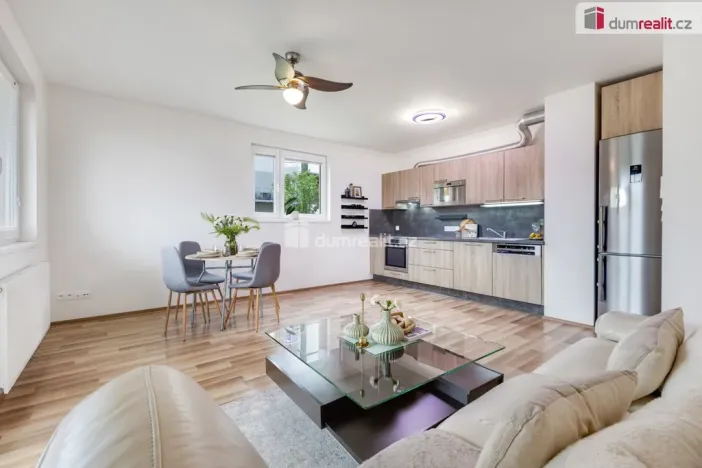Prodej bytu 3+kk, Praha - Háje, Loosova, 72 m2