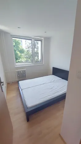 Pronájem bytu 2+kk, Praha, Hudečkova, 47 m2