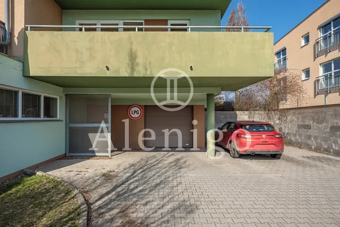 Prodej bytu 3+kk, Horoměřice, Komenského, 72 m2